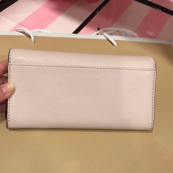 π₯ ON SALE π₯ π Michael Kors Wallet π MK - Picture 2 of 7